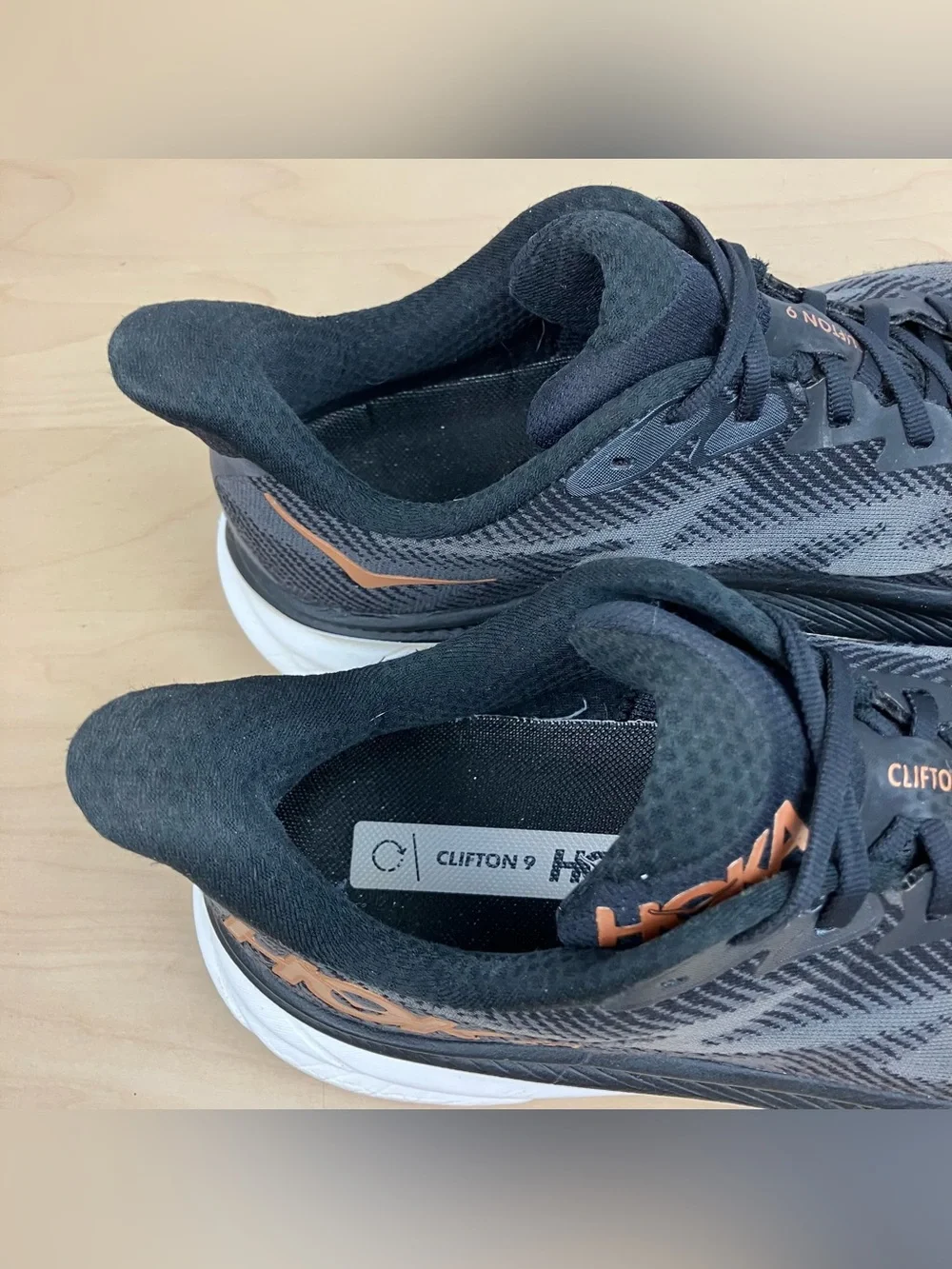 Hoka One One Women’s Size 10.0 B Clifton 9 Black Rose Gold Athletic Running Shoe